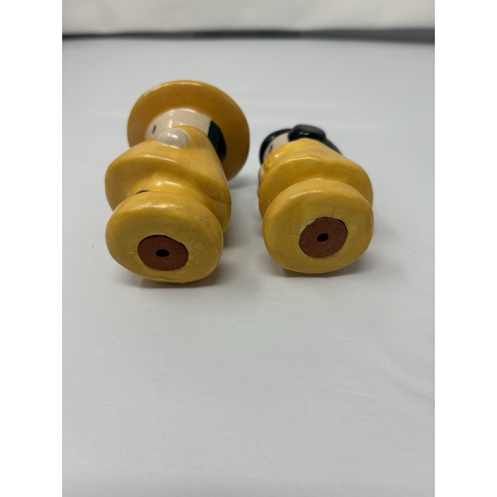 Vintage Asian Couple Salt & Pepper Shakers Yellow Black 1950's Mid Century Retro - Picture 8 of 11